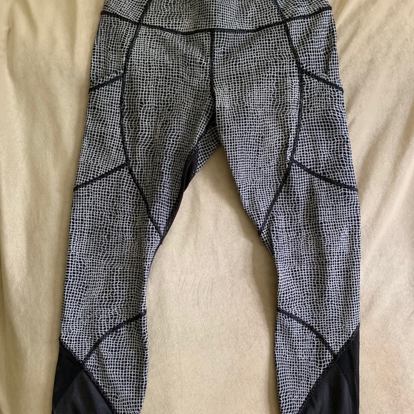 Lululemon Leggings - Picture 1 of 4